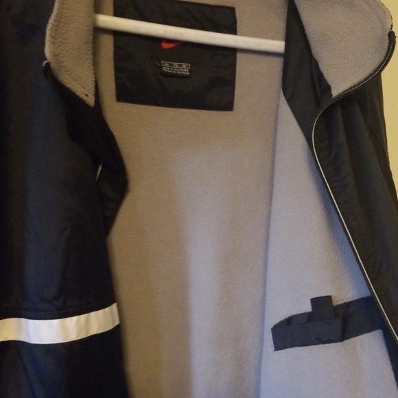 Nike Jacket - Picture 3 of 3